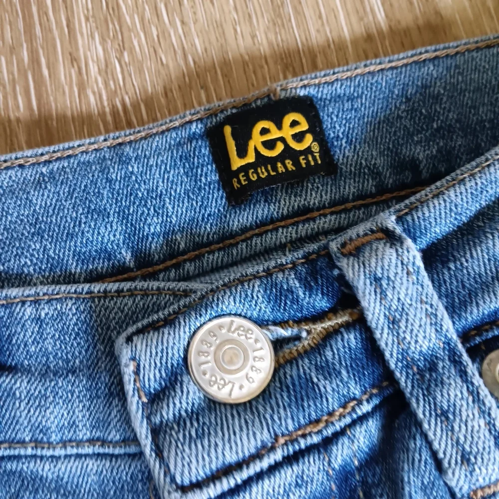 Lee Regular Fit Lightwash Sz 12 S Blue Denim Jeans